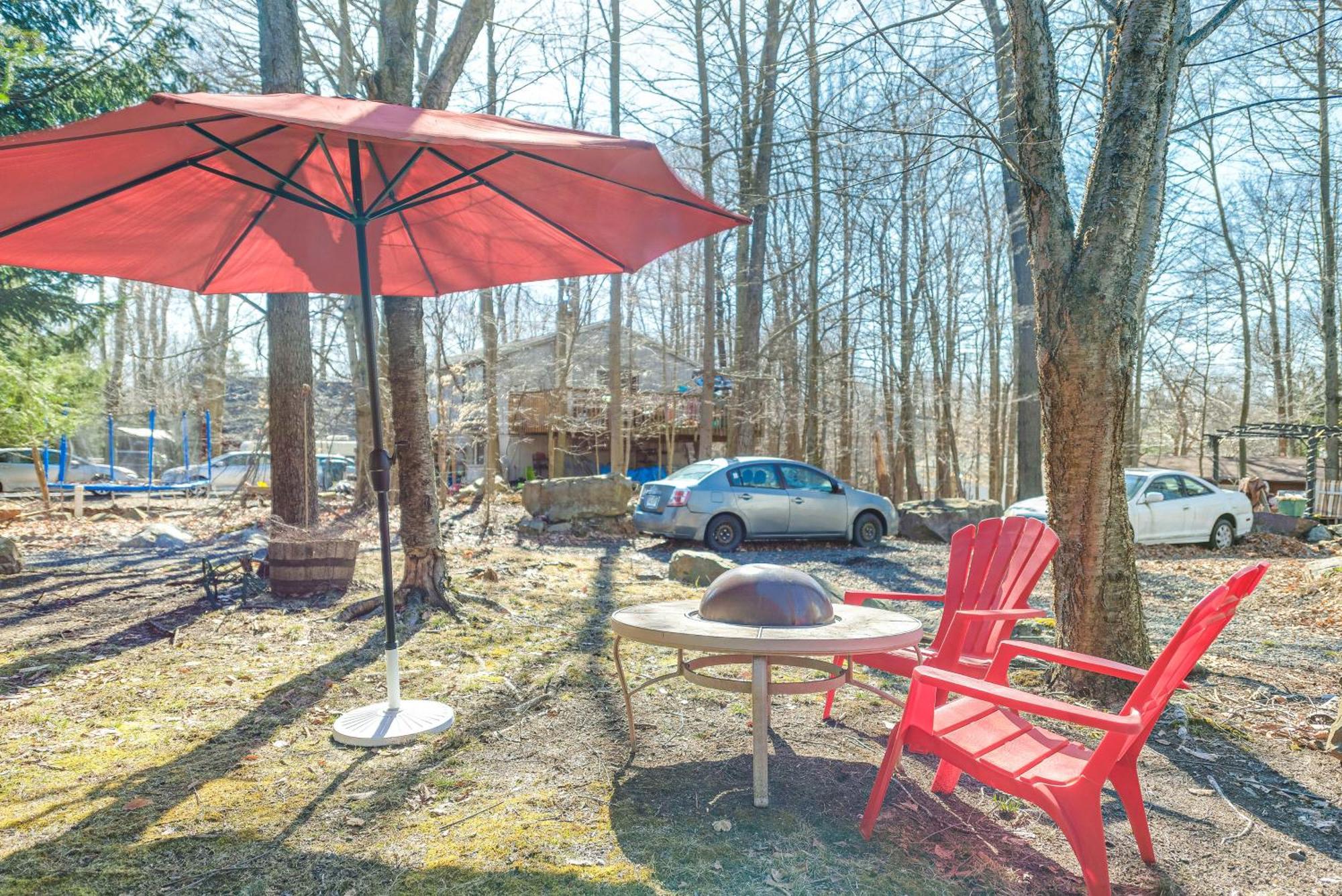 With Fire Pit 1 Mi To Carobeth! Holiday home